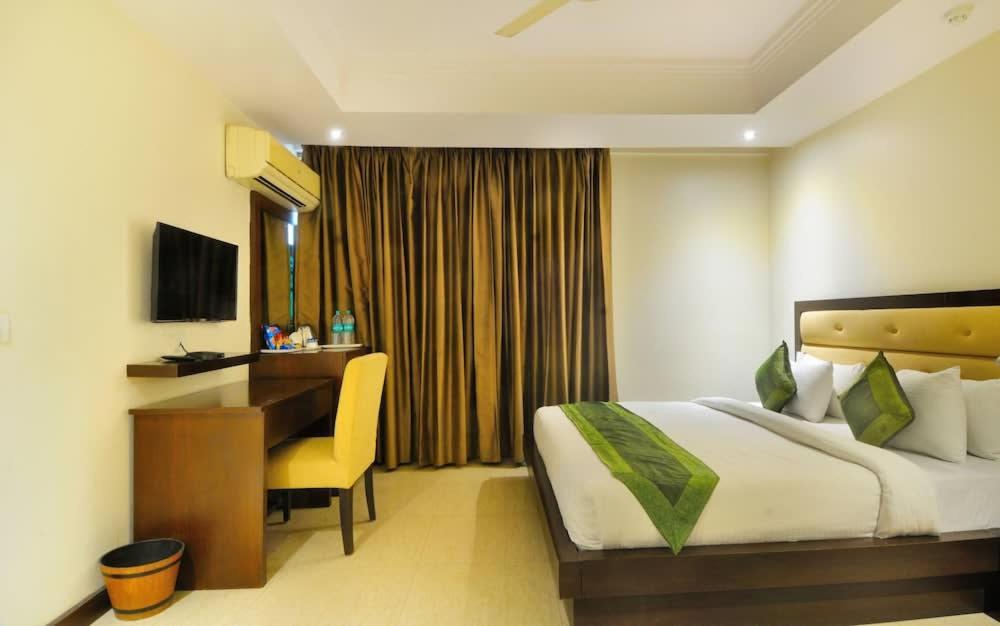 Zenith Hotel - Delhi Airport Нью-Дели Экстерьер фото