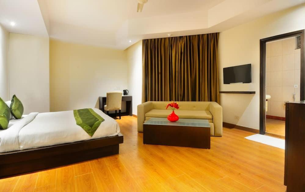 Zenith Hotel - Delhi Airport Нью-Дели Экстерьер фото