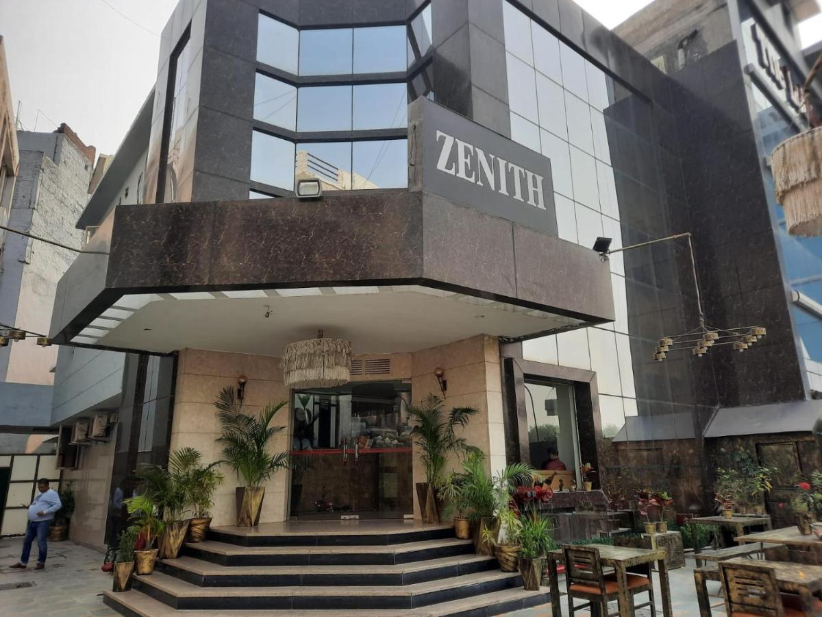 Zenith Hotel - Delhi Airport Нью-Дели Экстерьер фото