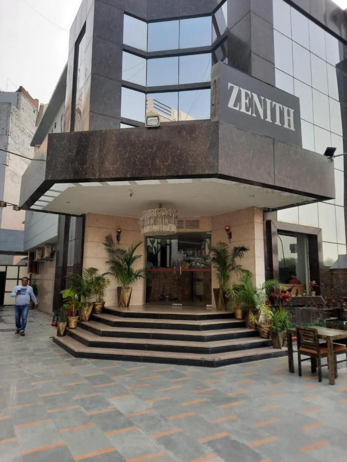 Zenith Hotel - Delhi Airport Нью-Дели Экстерьер фото