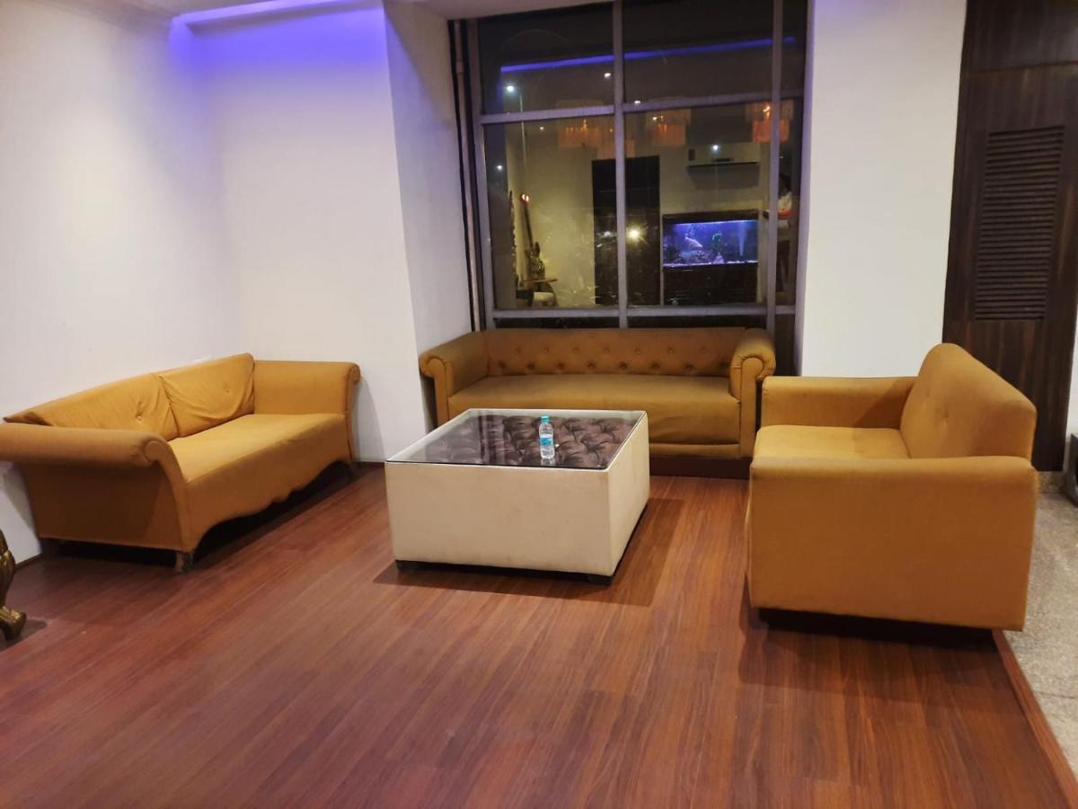 Zenith Hotel - Delhi Airport Нью-Дели Экстерьер фото